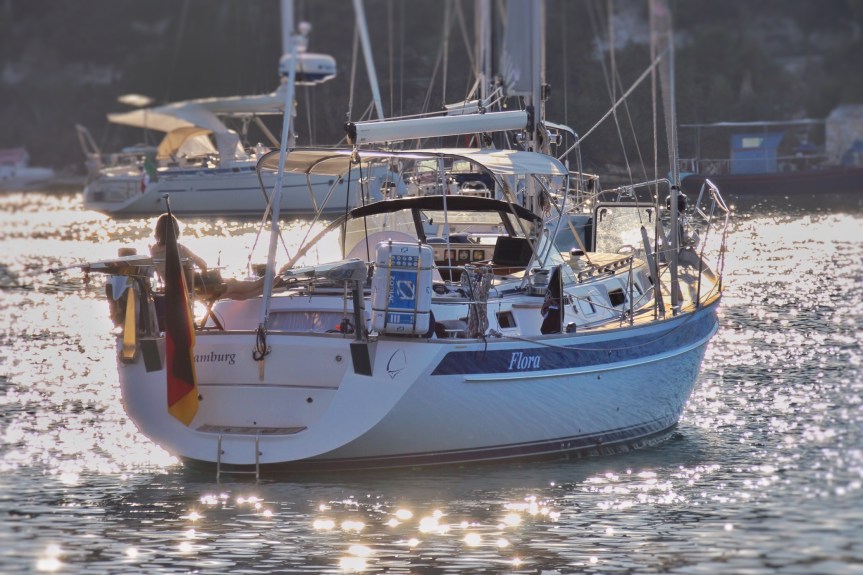 9E81E115-5931-4677-A2F6-288000ABA3CA